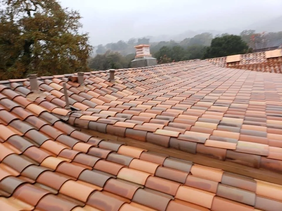 Slide of 1 N Done Roofing Services