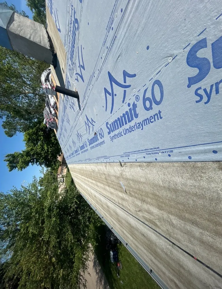 Slide of 1 Oak Exterior