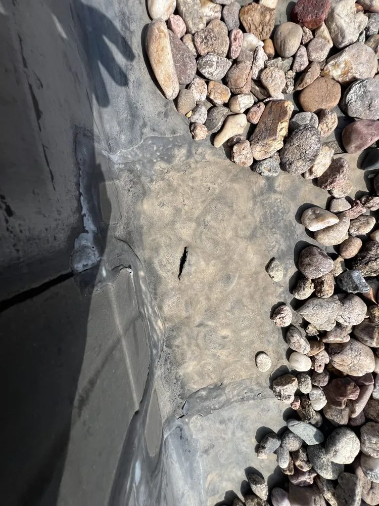 Slide of 1 Oak Exterior