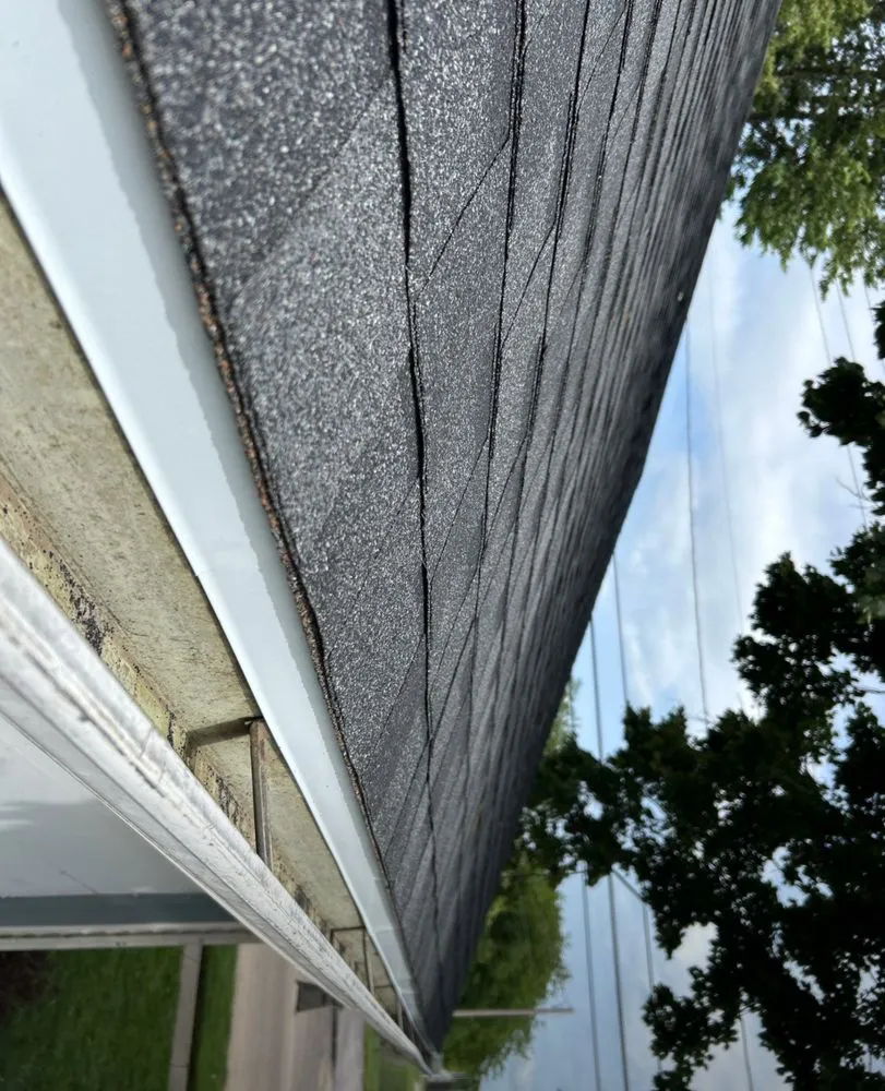 Slide of 1 Oak Exterior