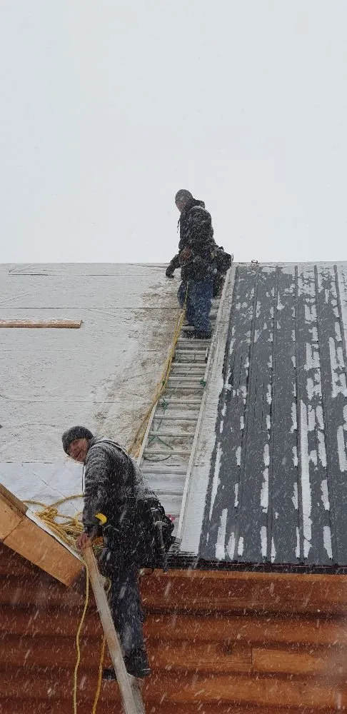 Slide of 1 Valley 2 Peaks