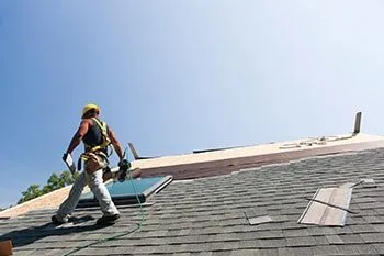 Slide of 10 Men Roofing