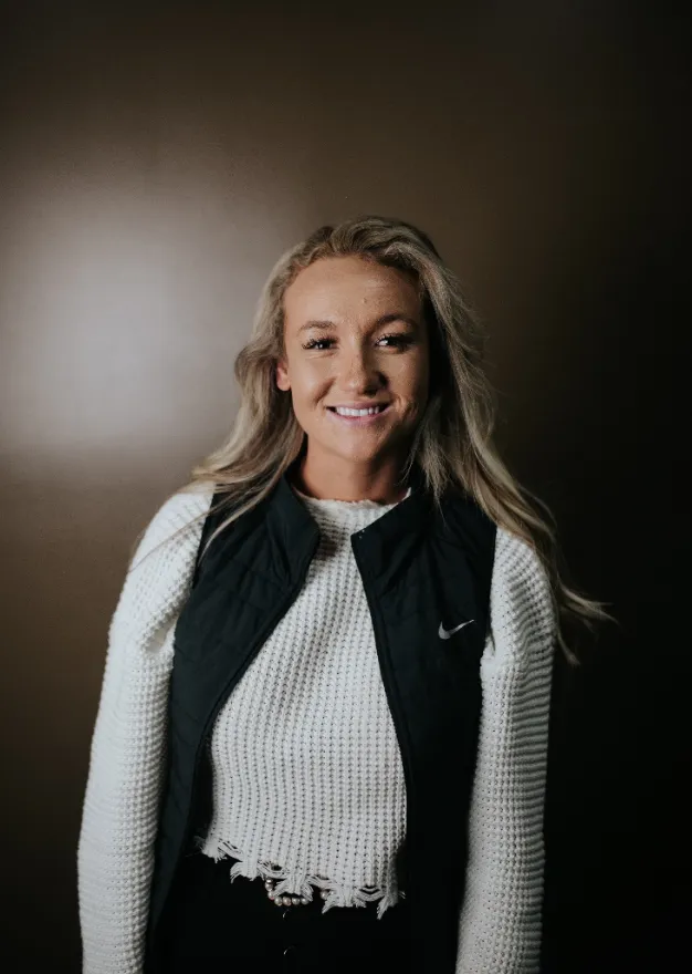 Slide of 10 Men Roofing