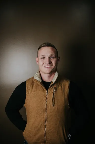 Slide of 10 Men Roofing