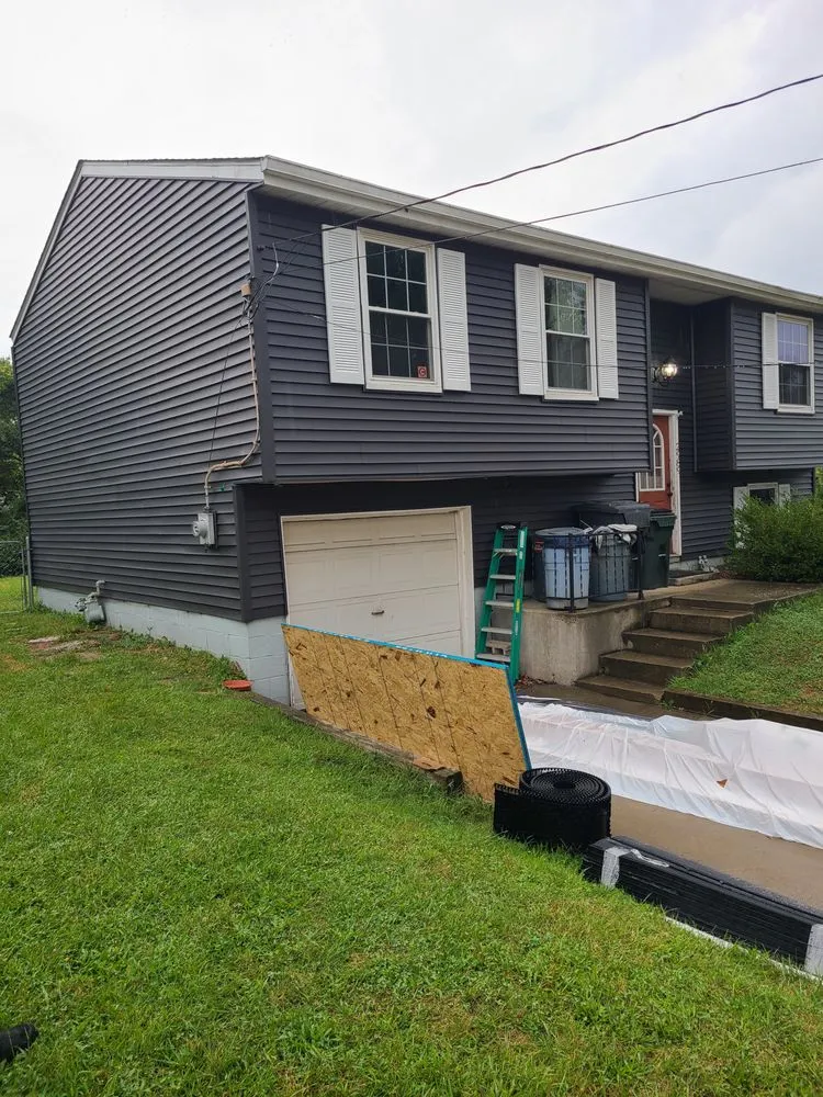 Slide of 123 Exteriors