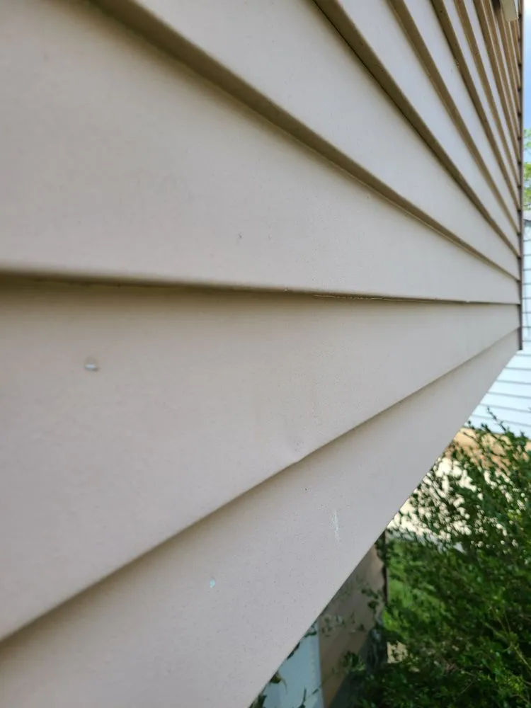 Slide of 123 Exteriors