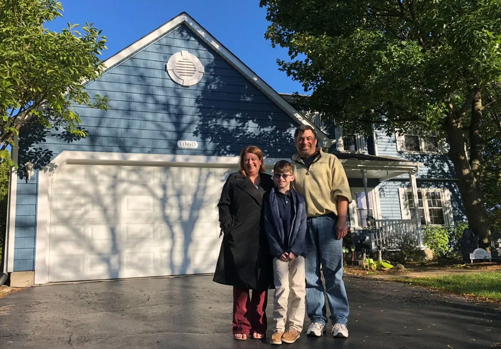 Slide of 123 Exteriors