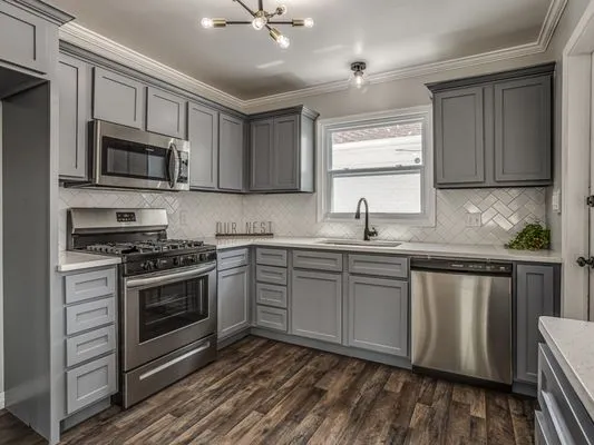 180 Construction Logo