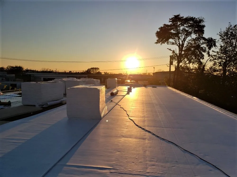 Slide of 1800Flatroof.com