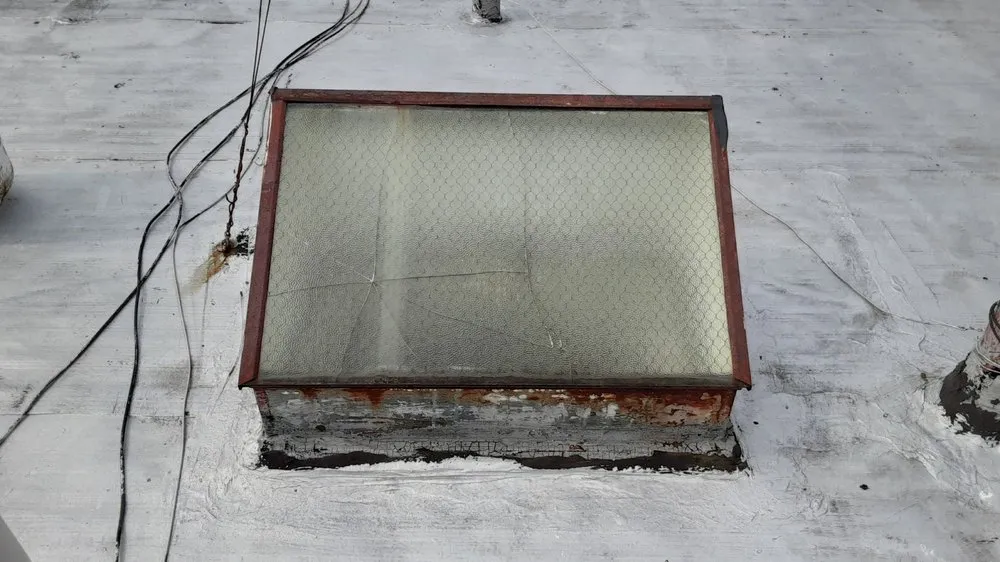 Slide of 1st Choice Roofing