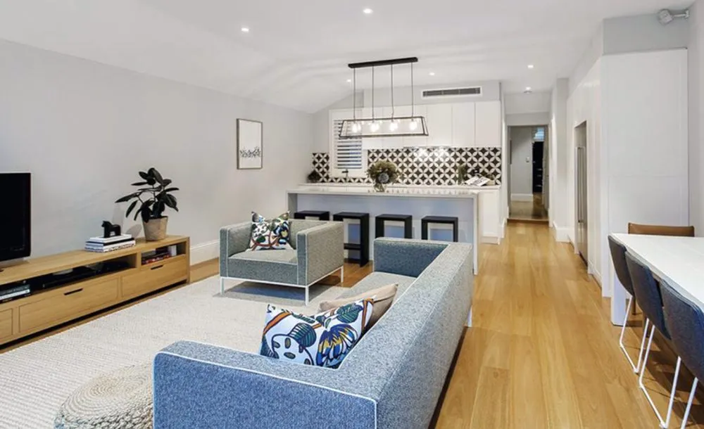 Slide of 1st Shop Shrop