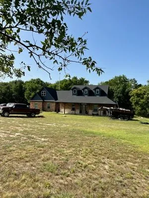 2 Angels Roofing Logo