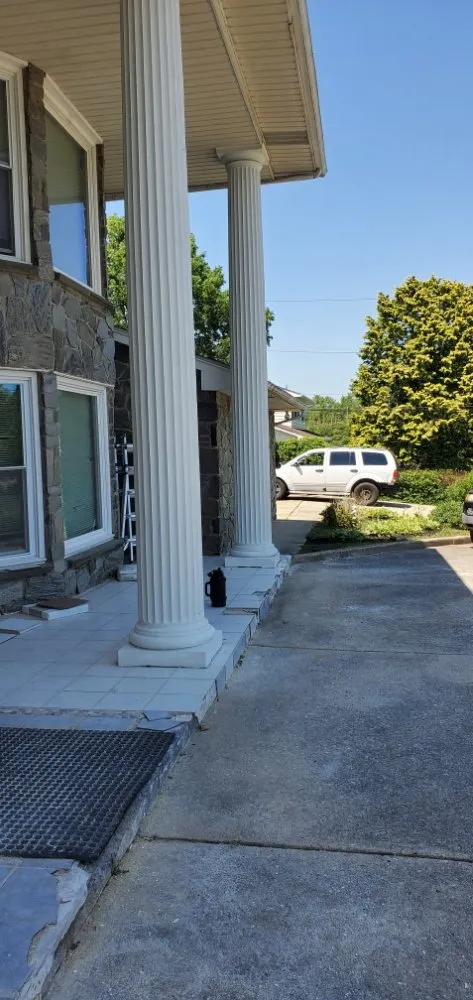 Slide of 2 Cousins Home Repair