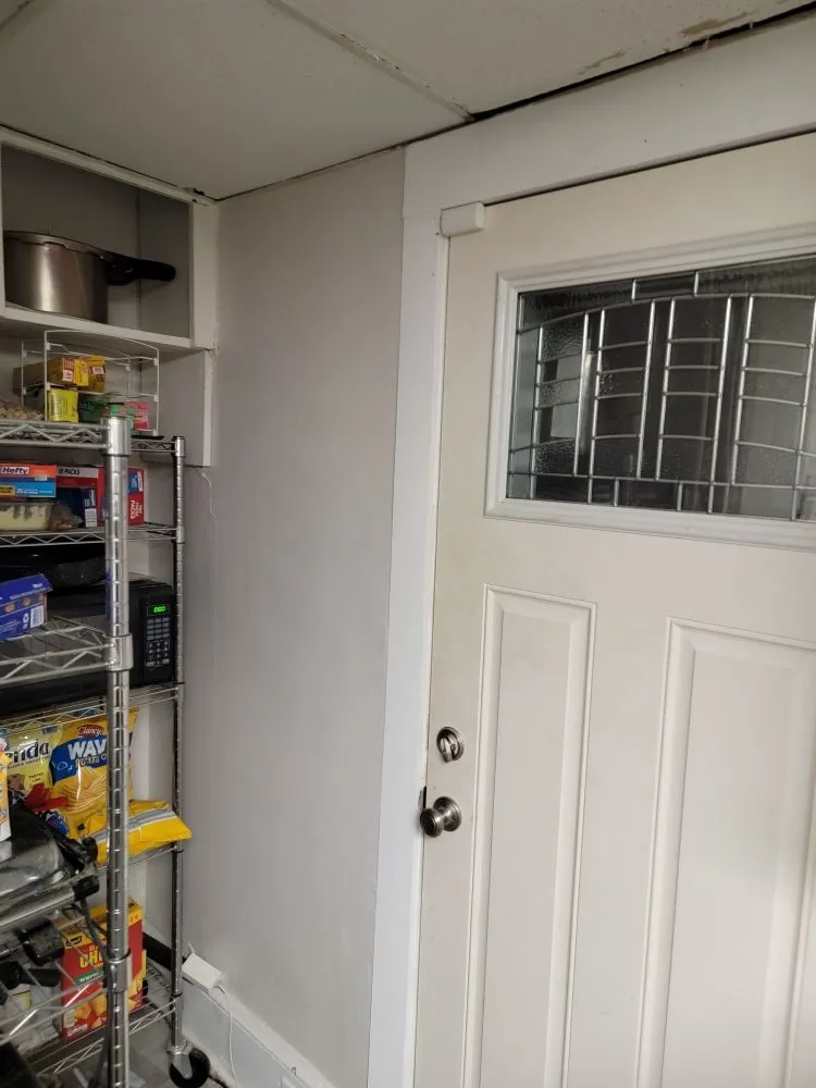 Slide of 2 Cousins Home Repair