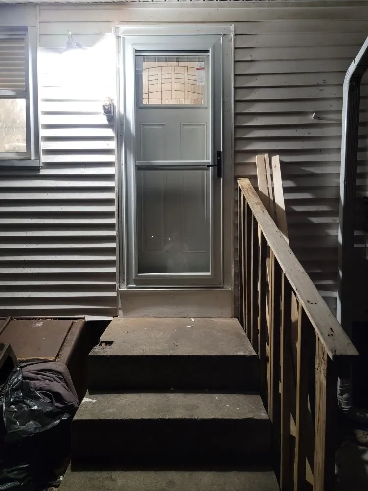 Slide of 2 Cousins Home Repair