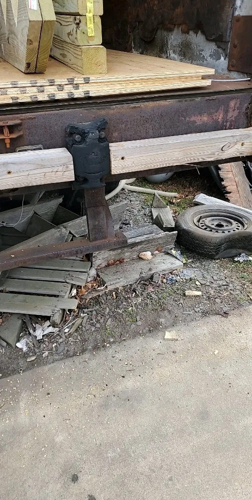 Slide of 2 Cousins Home Repair