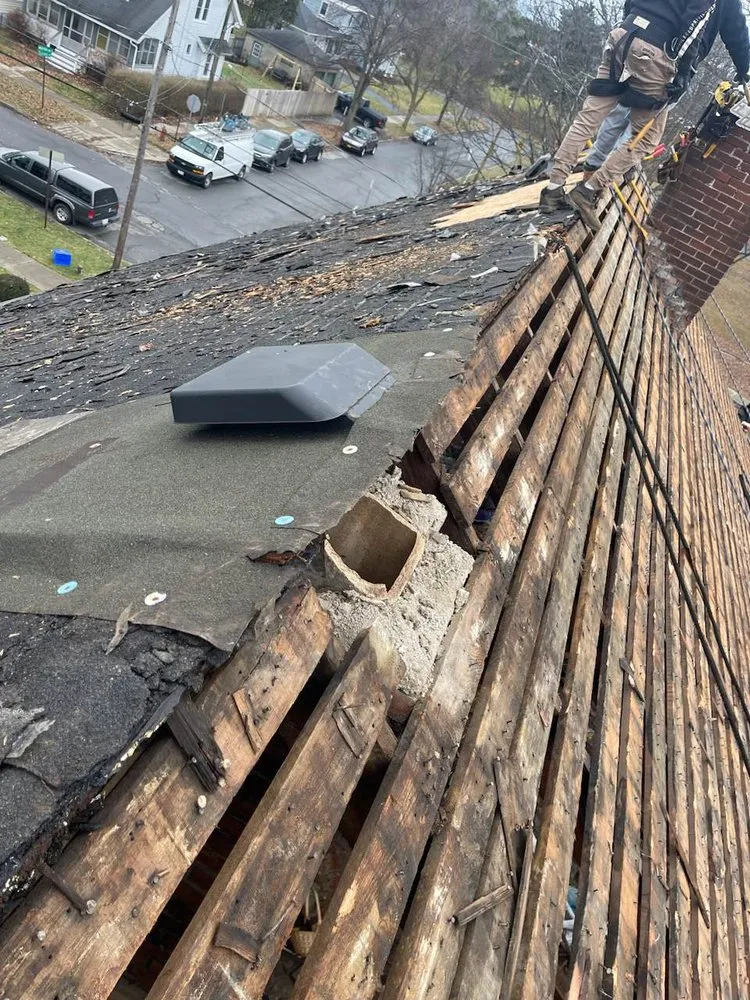 Top-rated shingle roofing service with free inspection across jamesville, NY - 2 Guys Roofing
