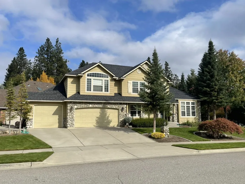 Slide of 20/20 Exteriors