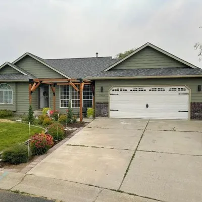 20/20 Exteriors Logo