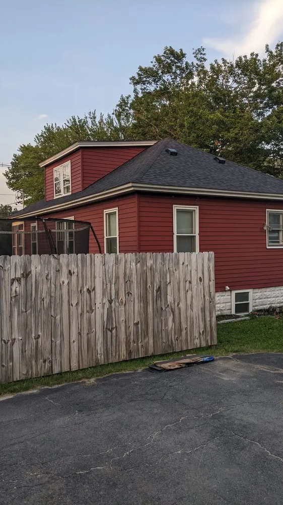 Slide of 207 Roofers