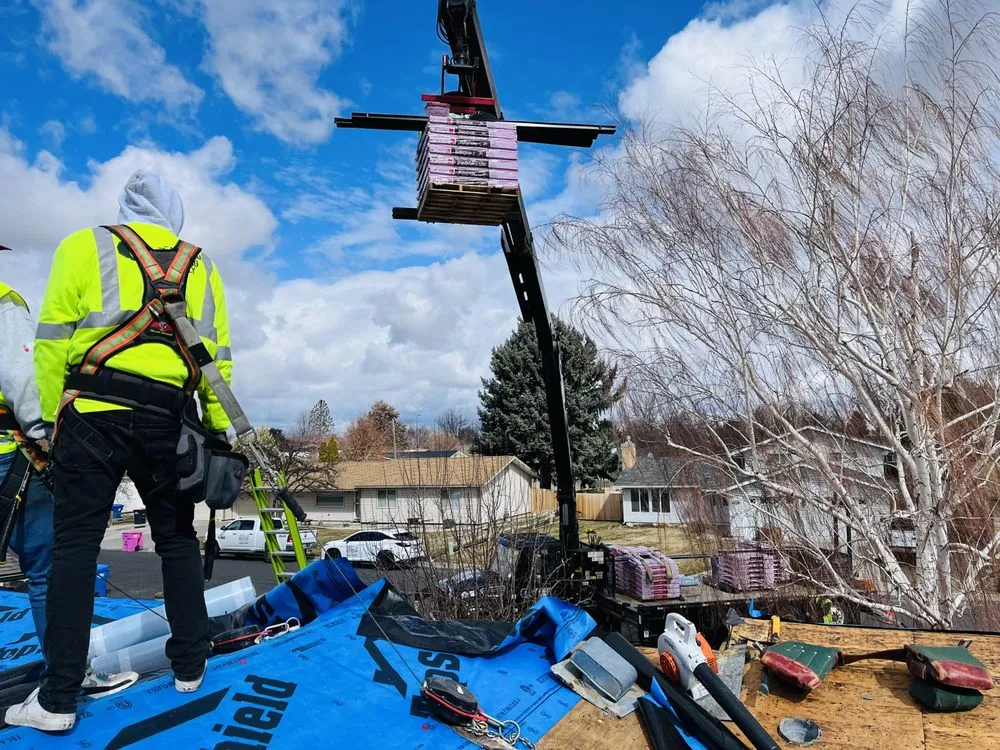 Slide of 208 Roofing