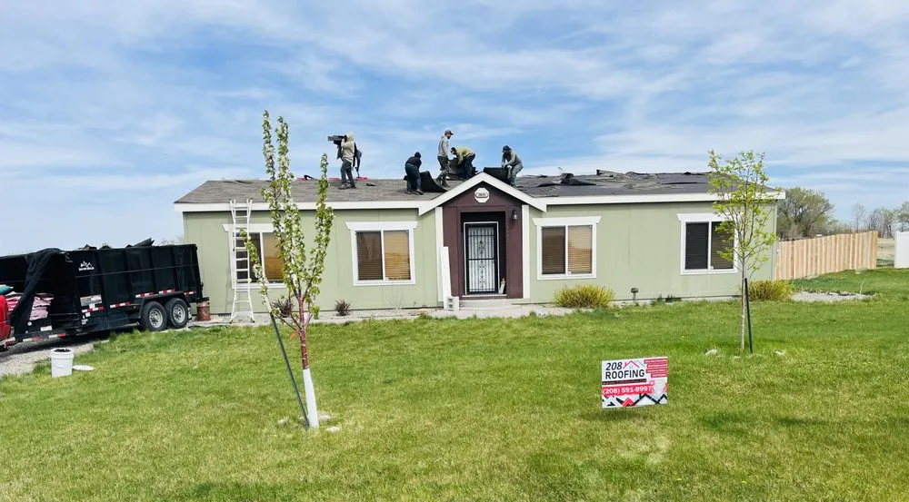 Slide of 208 Roofing