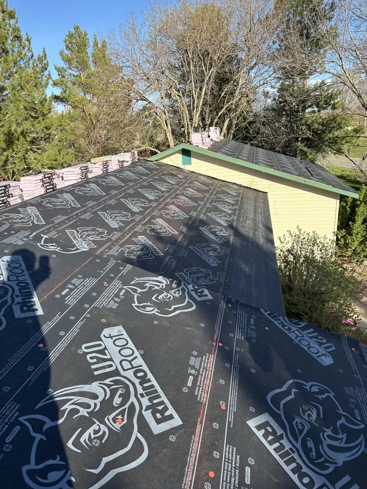 Slide of 208 Roofing