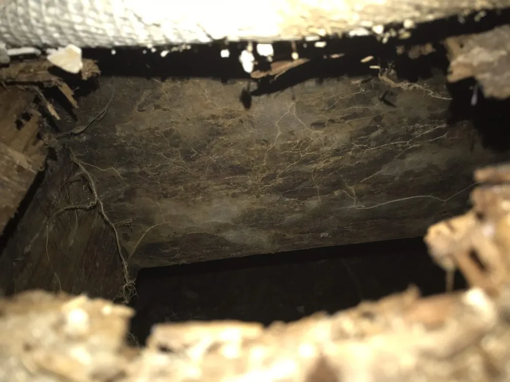 Slide of 24-7 Resoration