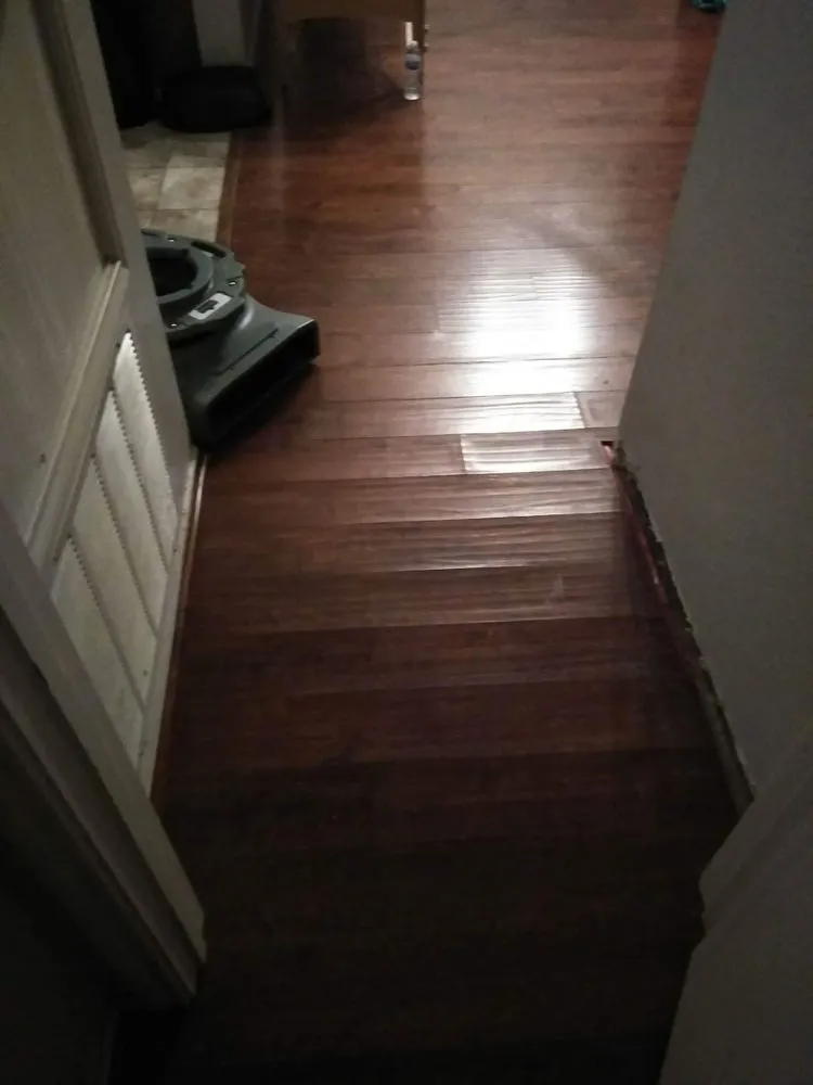 Slide of 24-7 Resoration