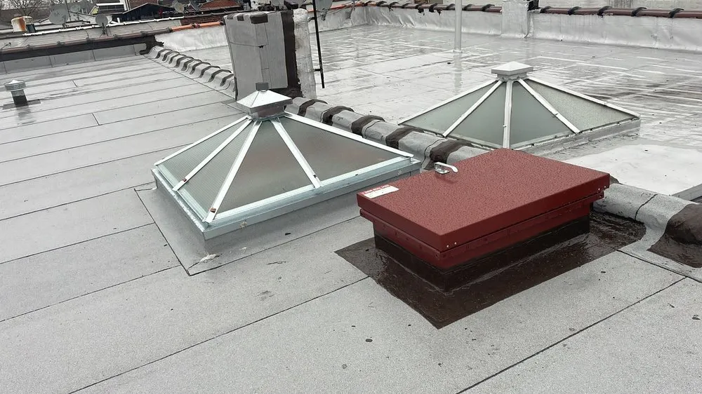 Slide of 2BQ Roofing