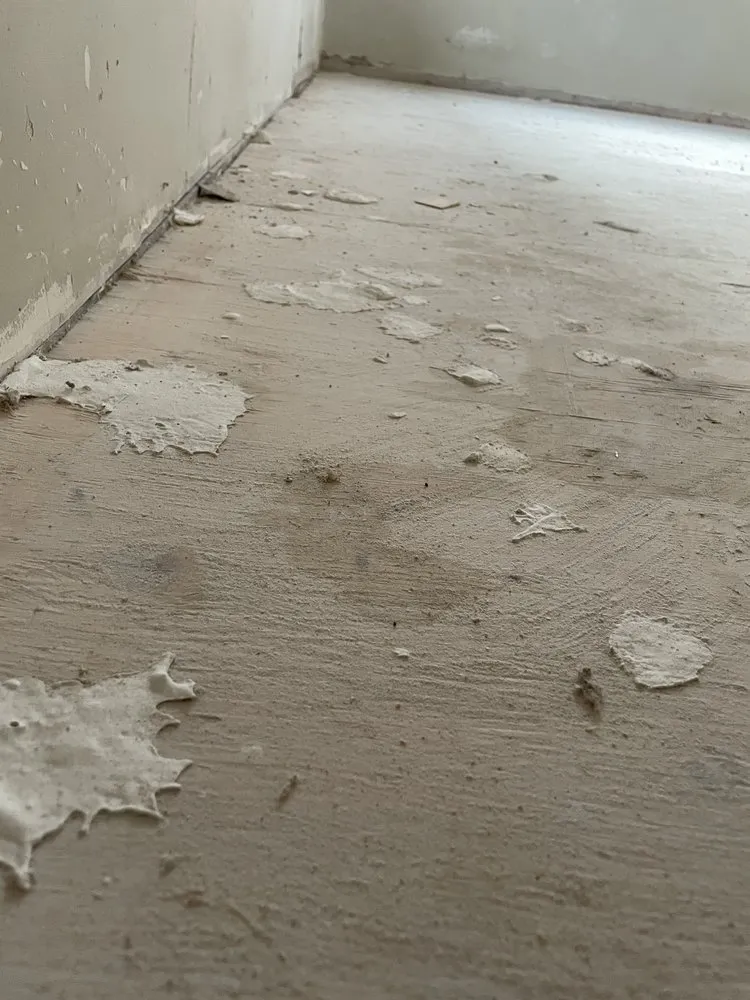 Slide of 2FL Windows & Siding