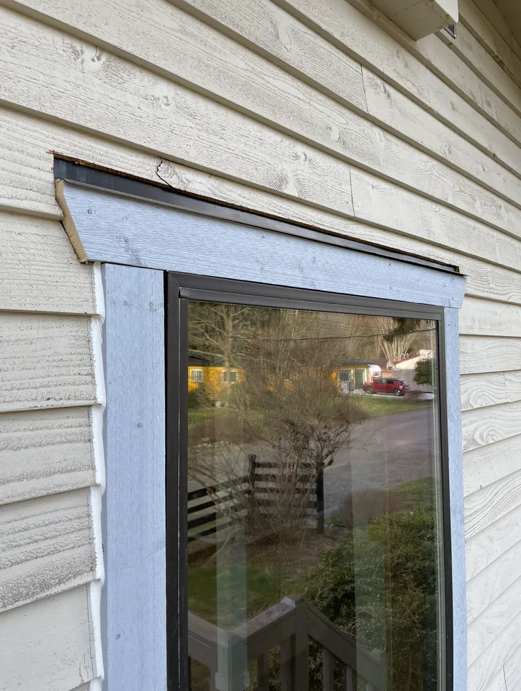 Slide of 2FL Windows & Siding