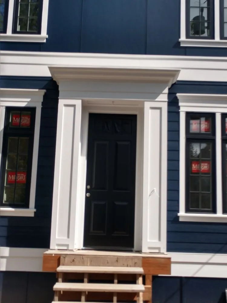 Slide of 2FL Windows & Siding