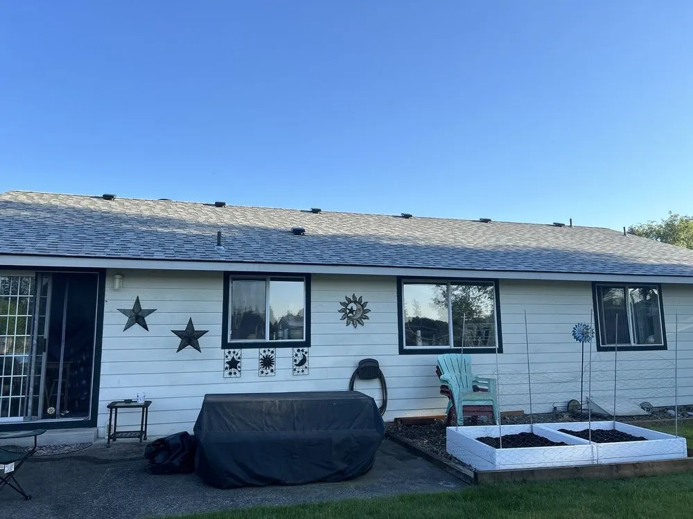 Slide of 2FL Windows & Siding