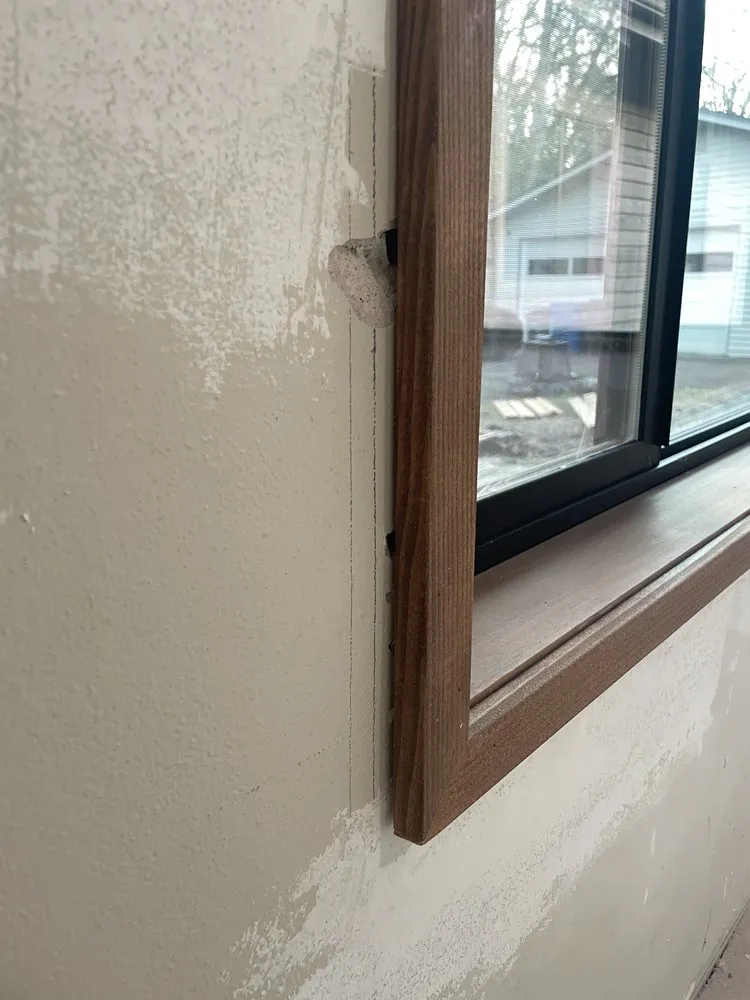 Slide of 2FL Windows & Siding