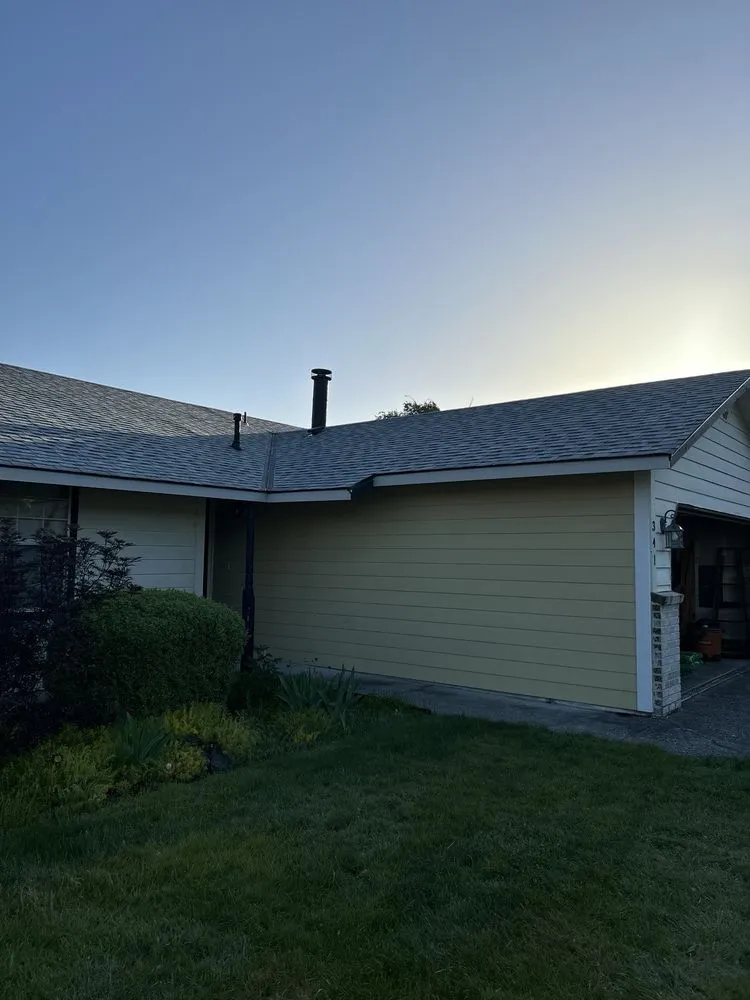 Slide of 2FL Windows & Siding