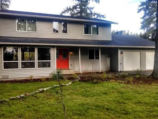 Slide of 2FL Windows & Siding