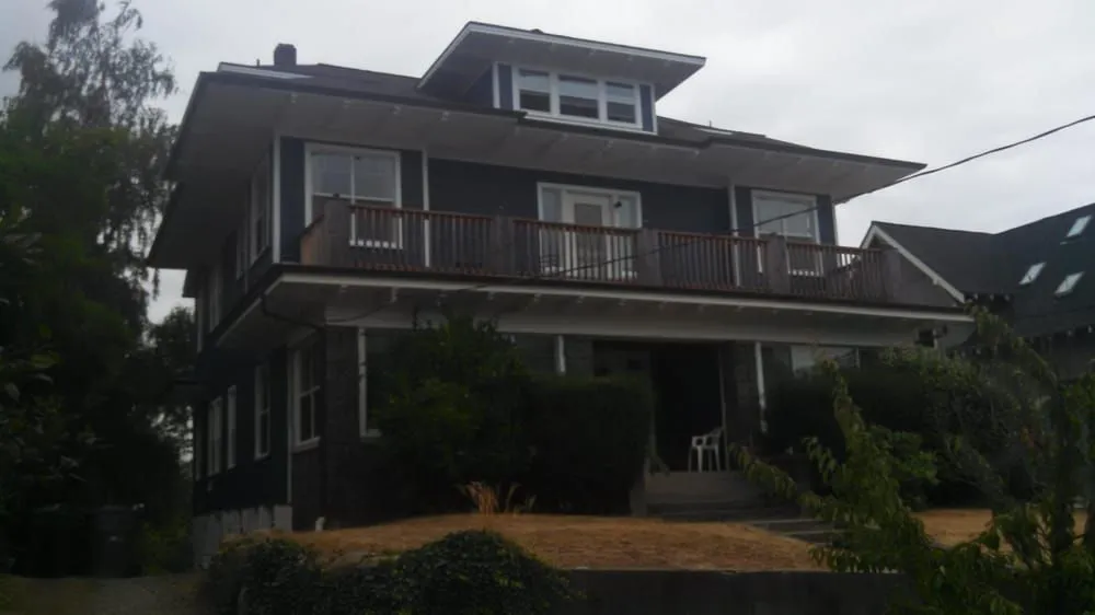 Slide of 2FL Windows & Siding