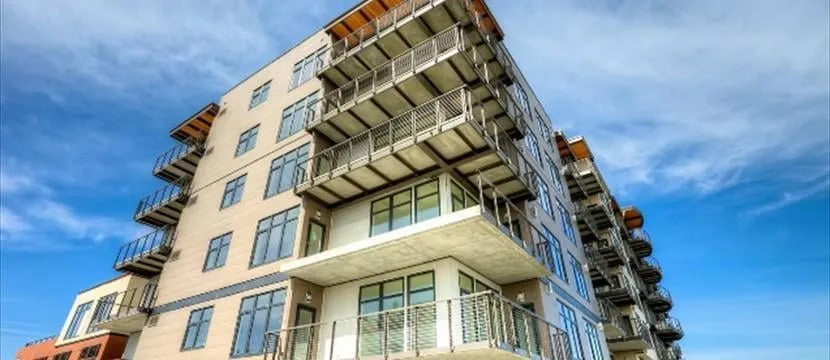 Slide of 2FL Windows & Siding