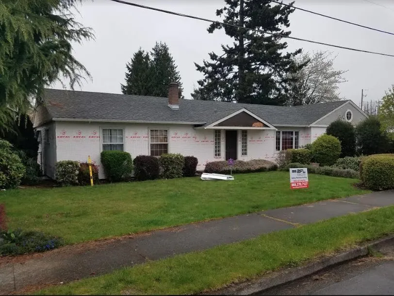 Slide of 2FL Windows & Siding