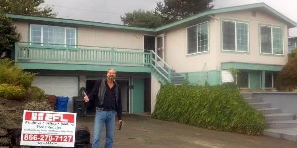 Slide of 2FL Windows & Siding