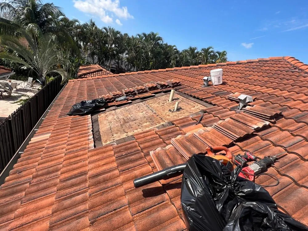 Slide of 2R Roofing