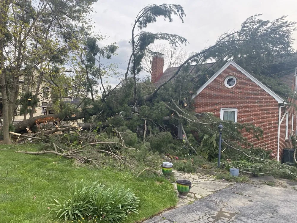 Slide of 3 Clovers Roofing & Construction