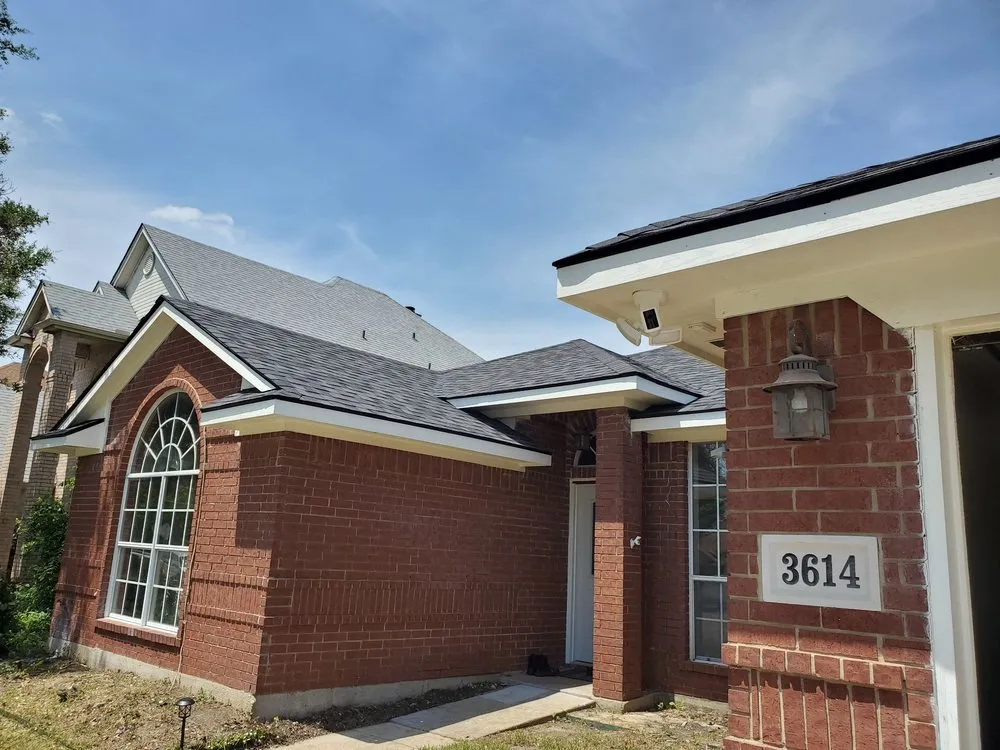 Slide of 3 Kings Roofing