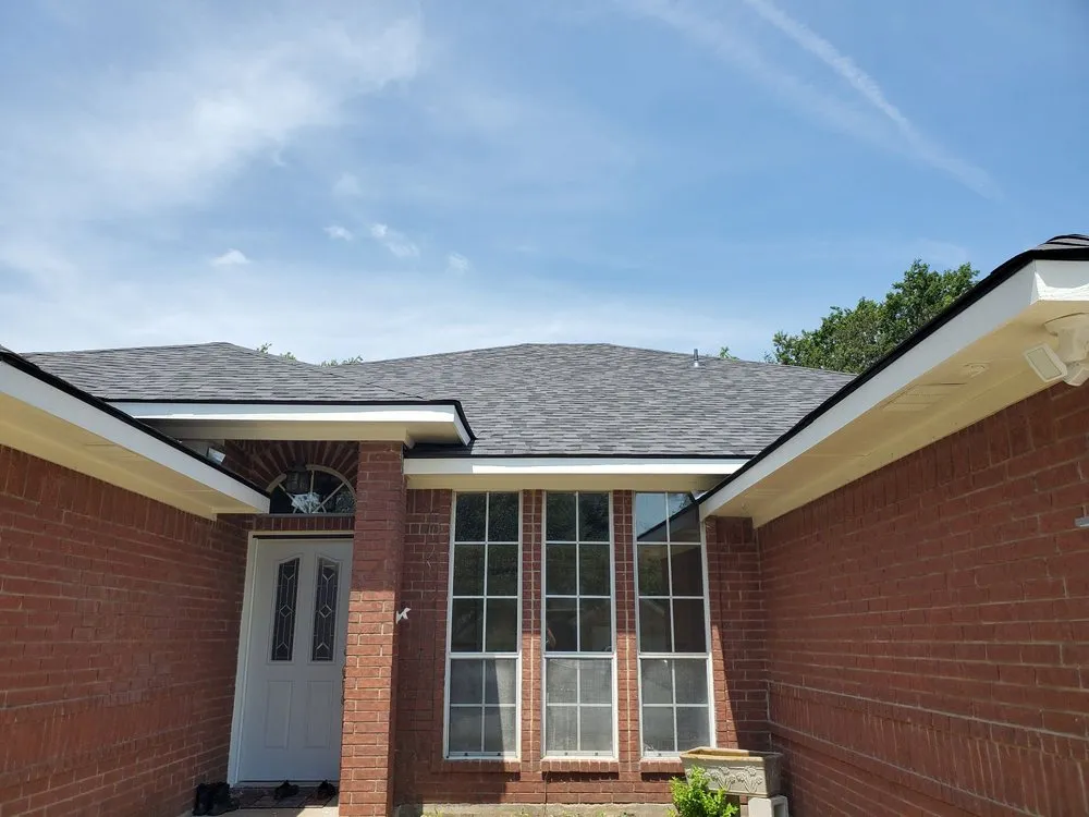 Slide of 3 Kings Roofing