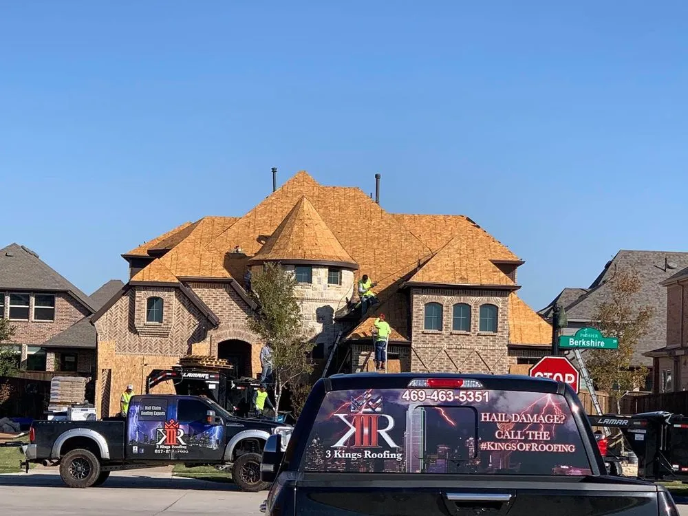 Slide of 3 Kings Roofing