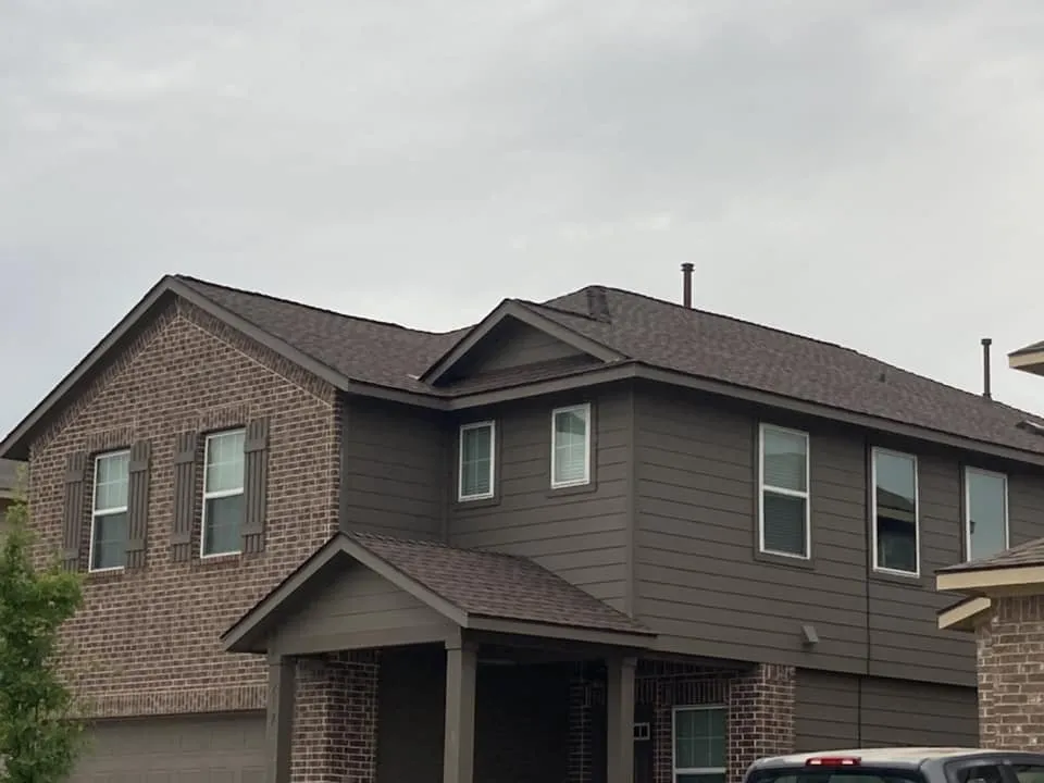 Slide of 3 Rivers Roofing