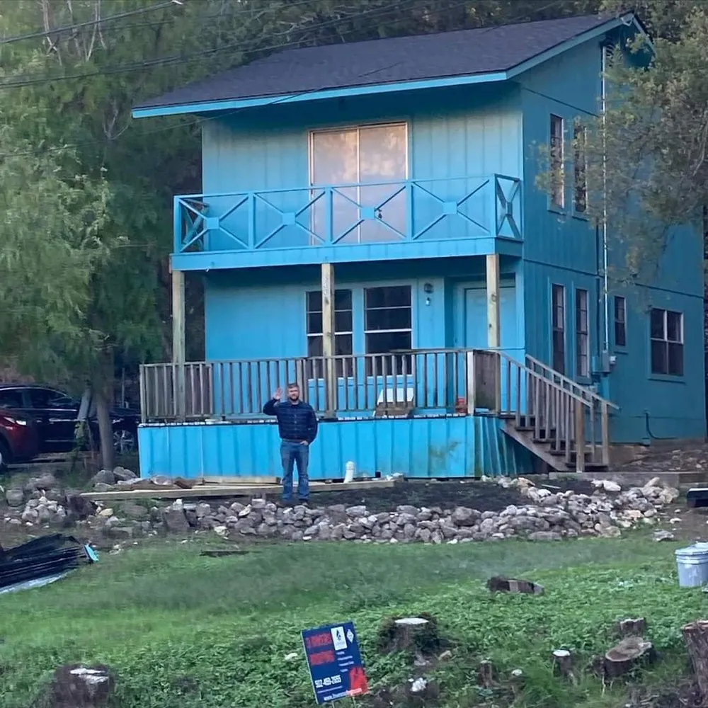 Slide of 3 Rivers Roofing