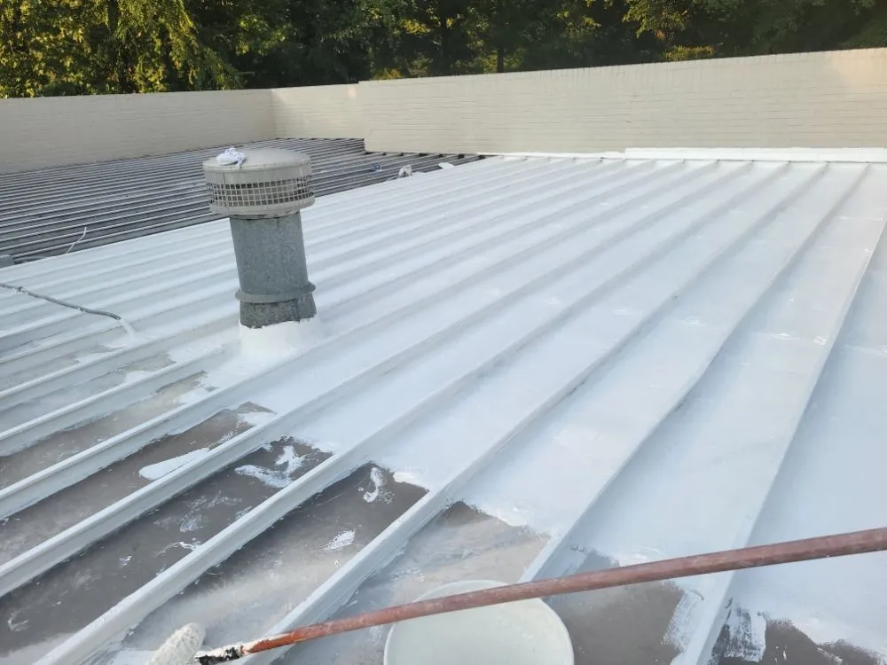 Slide of 3 Wolves Roofing