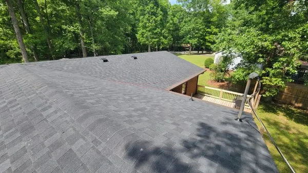 3 Wolves Roofing Logo